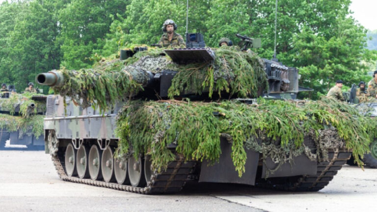 Alemania comprará miles de tanques y vehículos blindados para fortalecer la OTAN
