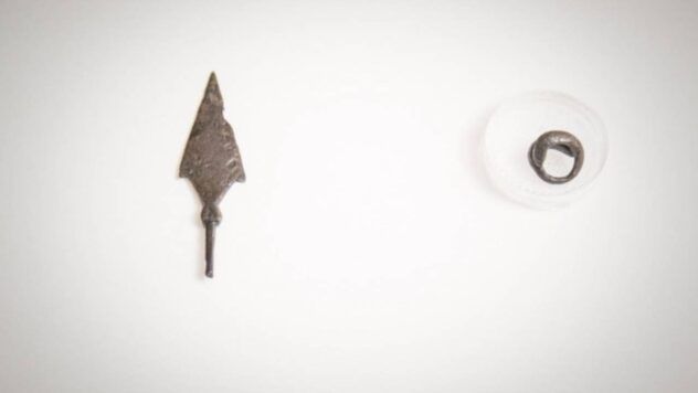 Colgante y punta de flecha: Australia entregó artefactos tomados de Ucrania