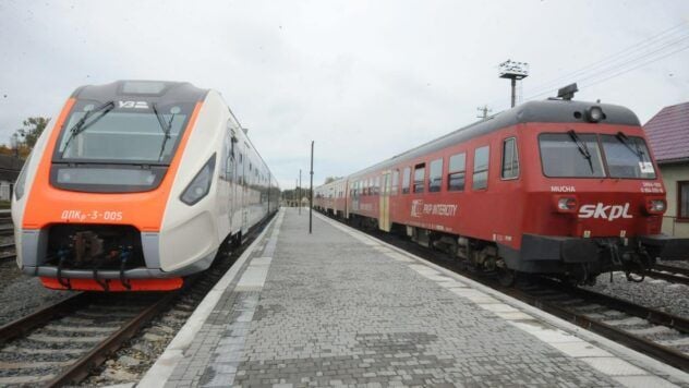 Ukrzaliznytsia detuvo tres trenes debido a informes de minas