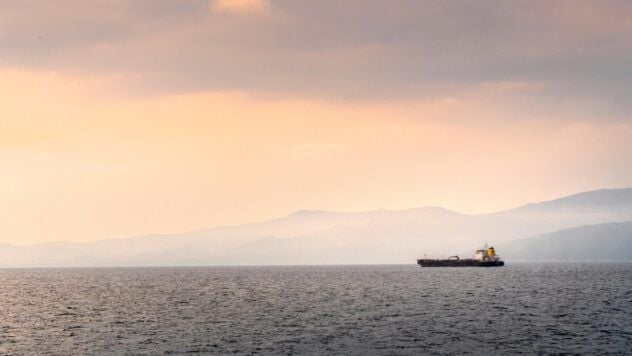 Un barco con petróleo para la India dio la vuelta después de las sanciones estadounidenses — Bloomberg