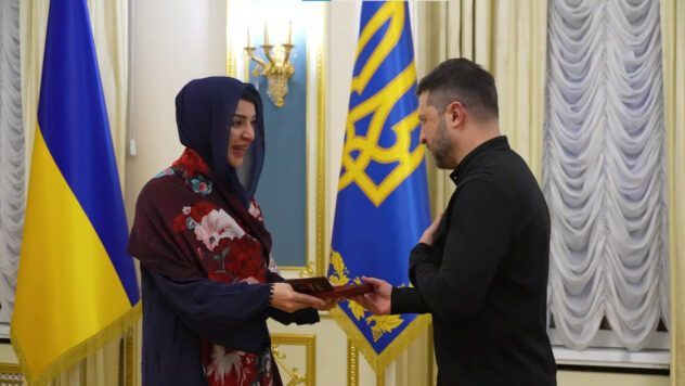 Zelensky otorgó al Ministro de los Emiratos Árabes Unidos la Orden de la Princesa Olga, primer grado
