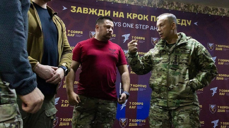 Oleksandr Sirsky & #8212; un viaje al frente caliente