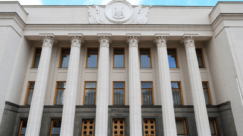 Un proyecto de resolución sobre la destitución de Grinchuk ha sido registrado en la Rada, respondió ella