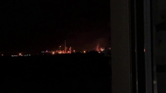 Se produjeron explosiones en la región de Saratov de la Federación Rusa: drones atacaron una refinería de petróleo local