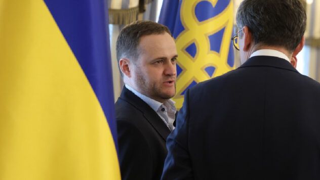 En Ucrania, más del 60% de las instalaciones sociales &#8212; Kuleba están conectadas a la calefacción