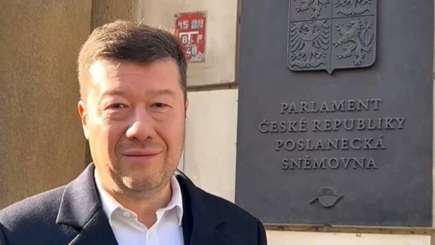 La bandera de Ucrania fue retirada del edificio del Parlamento checo por orden del nuevo presidente